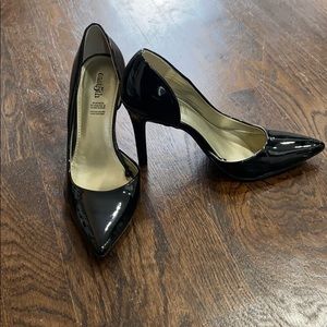Stiletto shiny black heels